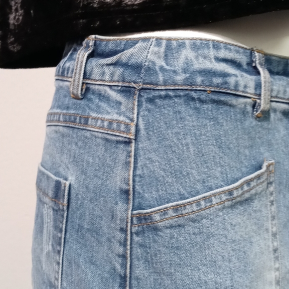 Black Crown Button down Skirt - Picture 3 of 5